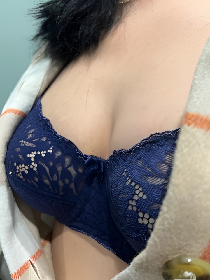 Софи привлекальеная девушка из Докучаевска цена от 3000 руб