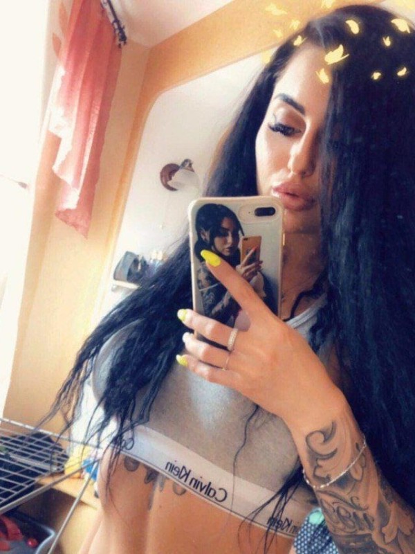 Екатерина привлекательная девушка из Докучаевска цена от 2000 руб