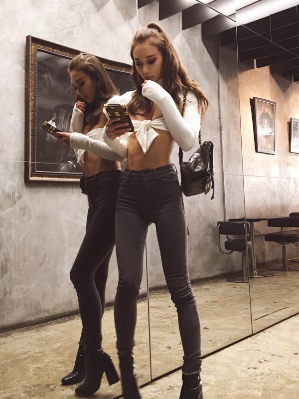 Марта привлекательная девушка из Докучаевска цена от 3500 руб