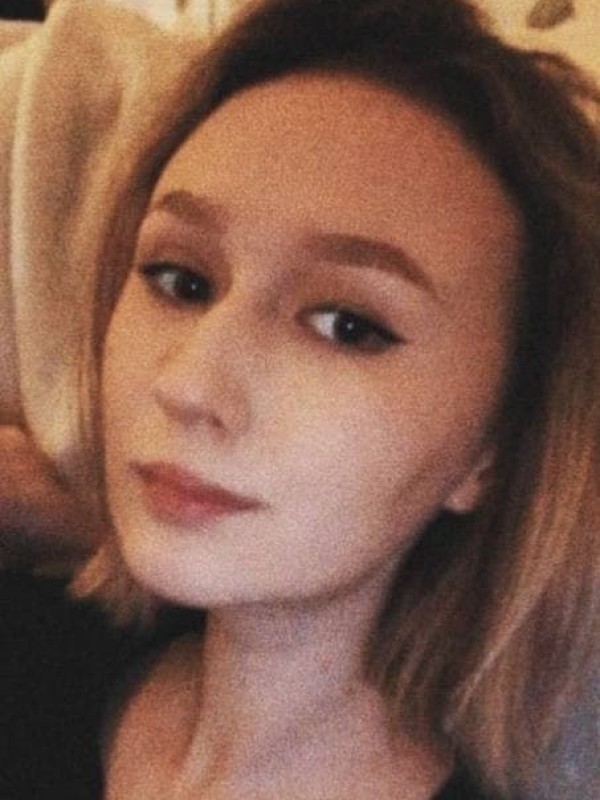 Надежда привлекательная девушка из Докучаевска цена от 3500 руб